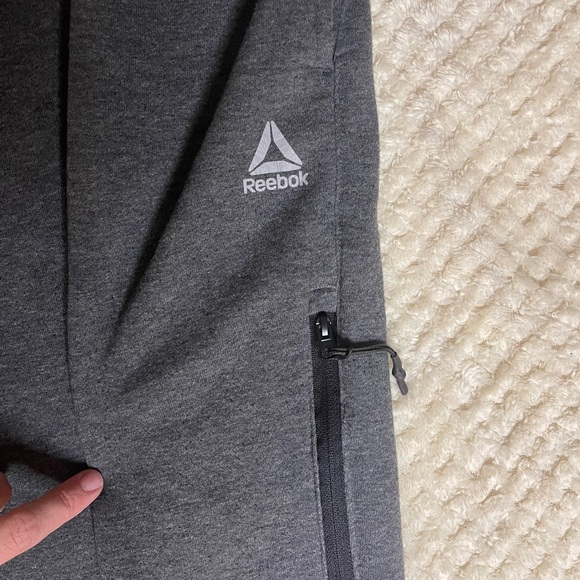 Reebok sweats - Picture 2 of 4